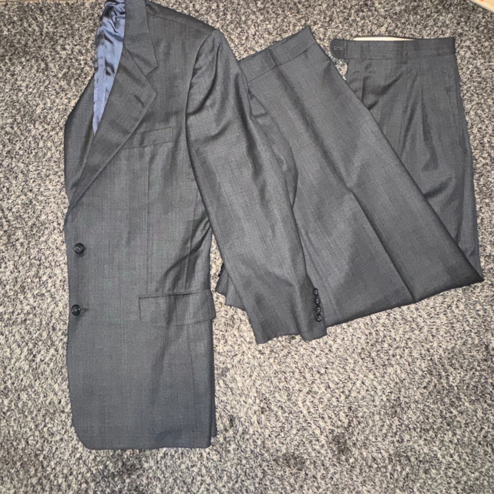 Hickey Freeman Mens 38R 32x32 Grey Glen Plaid Wool 2 Piece Suit Pleated Cuffed